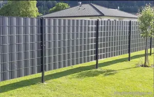 Fahrradgarage, Zaun, Mülltonnen.... Bild 2