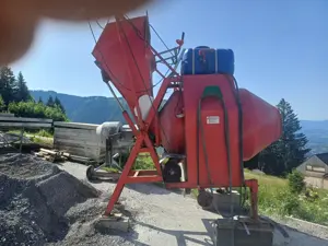 Vorankündigung Baustelleinrichtung, Hoch Kran, Betonmischanlage, usw. ab Herbst bzw. Frühjahr abzug.