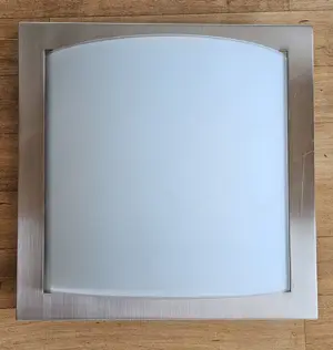 Zwei elegante EGLO-Wandleuchten aus Glas & Edelstahl - gebraucht Bild 2