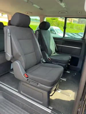 VW Multivan mit Allrad zu verkaufen - T6 MULTIVAN Comfortline TDI 4Motion (Mwst. ausweisbar)  Bild 9
