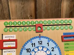 Kalenderuhr - Nachhaltig aus Holz- Goula Bild 10