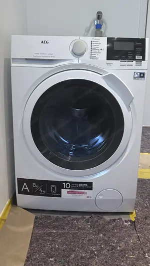 AEG Waschtrockner 8 kg   4 kg