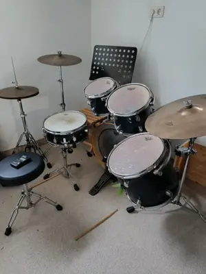 Schlagzeug - Drumset