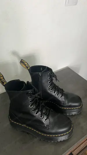 Dr. martens Plateu Stiefel