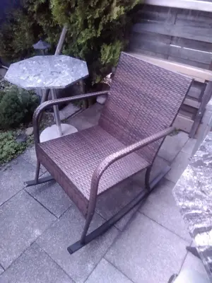 Outdoor Polyrattan Schaukelstuhl ein oder zwei Stück in Dunkelbraun