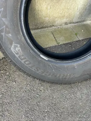 Bridgestone Winterreifen 195 80r15, neuwertig, Jimny Bild 5
