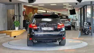 Porsche Cayenne Bild 12