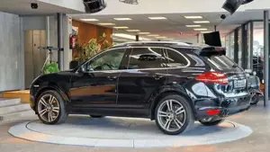 Porsche Cayenne Bild 9