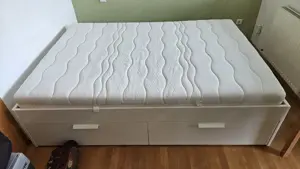 IKEA Bett 140 200 cm weiß mit 4 Schubladen u. Matratze (u. Überzug) u. Lattenrost - gebraucht