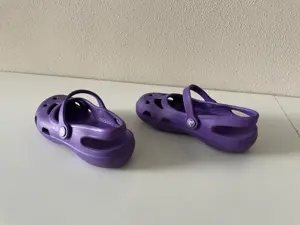 Crocs Ballerinas lila Größe 10 (EU 27-28) original - wie neu - Mädchen Bild 2