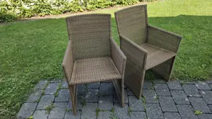 2 Stück Gartenstühle aus Rattan-Kunststoffgeflecht - gebraucht 