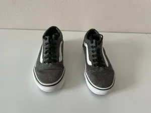 Vans Old Skool Glitter Sneakers schwarz Gr. 32 Mädchen Bild 5
