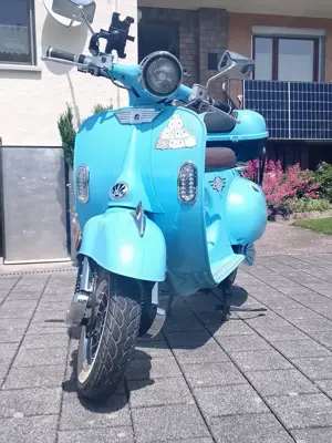 Roller zu verkaufen  um 1.500 