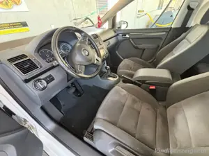 VW-  Touran Highline 1,6 BMT, TDI,DPf Bild 5