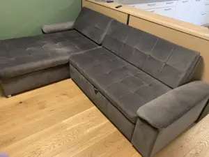 Graues Ecksofa mit Schlaffunktion