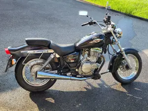 Motorrad Suzuki GZ 250