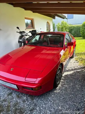 Porsche 924