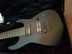 Jackson USA Custom Shop Soloist 7 String Matte Black Bild 2