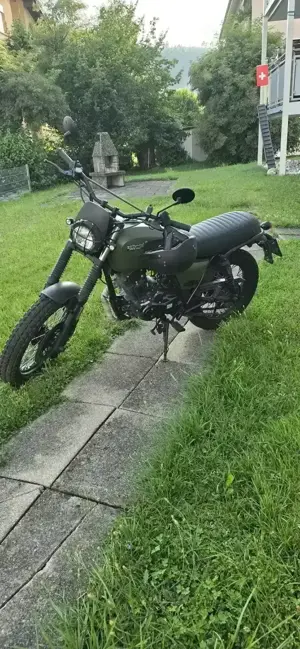 Brixton BX 125 