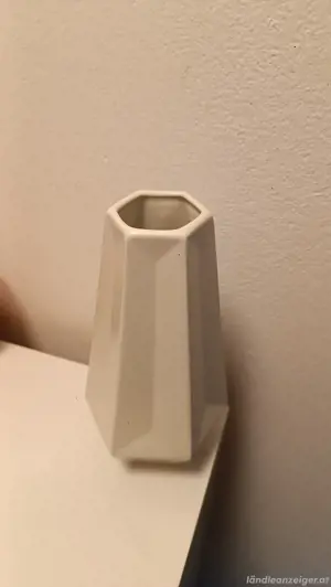 Vase   Blumenvase weiß