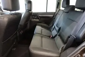 Mitsubishi Pajero 2016 Bild 18