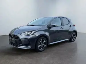 Toyota Yaris 1,5 CVT Hybrid Style ACC PDC Kam Spurh 1.5-l-VV...