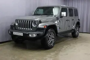Jeep Wrangler Unlimited Sahara 2.0 280KW UVP 85.140,00  Plug...