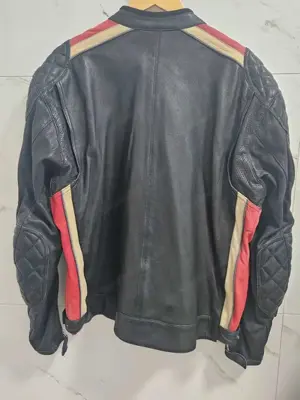 Triumph Lederjacke Bild 5