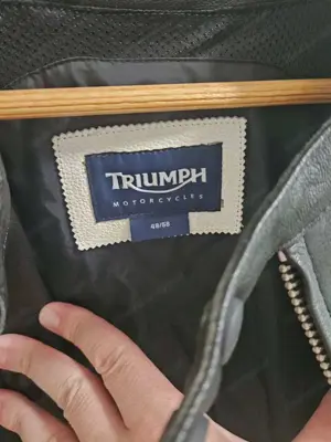 Triumph Lederjacke Bild 3