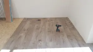 Saniere ihre alten Böden Parkett u Dielen Riemenböden Schleifen versiegeln oder Reinigen und ölen Bild 2