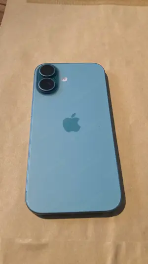 I Phone 16 128 GB  2 Monate alt Garantie bis 05 2026