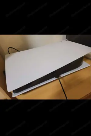 PS5 Disc Version mit 2 Controllern in OVP