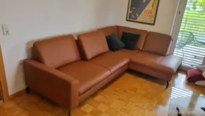 Ledercouch fast neu mit Schlaffunktion