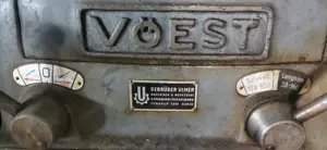 Voest drehbank zu verkaufen