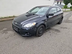 Kia Pro Ceed   1,4 Benzin ! Klima!   155000km! Bild 3