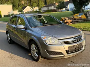 Opel Astra 1.4 TÜV NEU 1.Besitz Bild 2