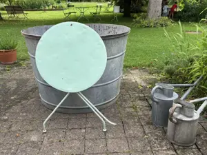 Klappbarer Gartentisch Metall, 1950er, Frankreich Bild 3