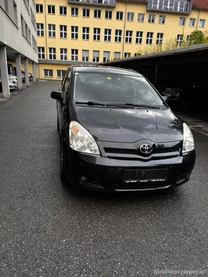 Toyota Corolla Verso 2,2 D-4D 135 Linea Luna Ds