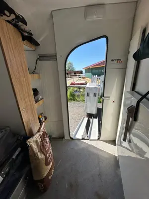 Pferdeanhänger, Anhänger,  Bild 6