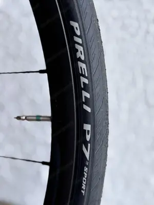 Neue ungefähreres Elektro-Pinarello Nytro E5 Road 105 Di2 12v Racing 800 Wheels D300 Brilliant Black Bild 10
