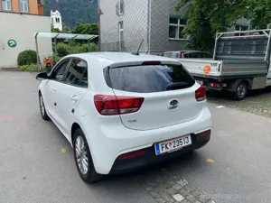 Kia Rio MPI Silber Bild 2