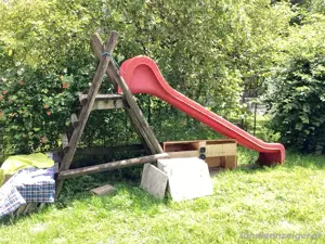 Rutsche mit Holzgestell