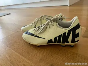 Nike Fußballschuhe Größe 36