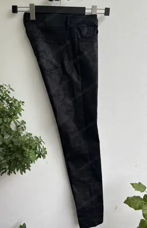 Schwarze Damen Hose von Cartoon Bild 3