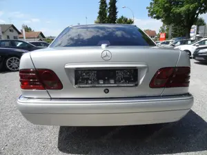 Mercedes E300 Turbodiesel Automatik Avantgarde Bild 5