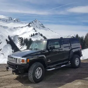 Hummer H3 