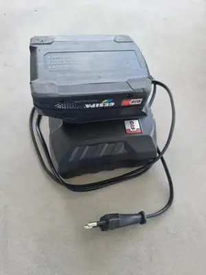 Gesipa Akku mit Ladegerät Bild 3