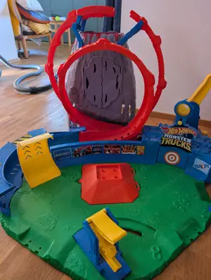 Hot Wheels Monster Truck T-Rex Bahn