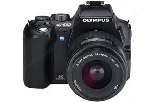 Digitalkamera Olympus E-500 mit Objektiv Olym pus Zuiko Digi tal ED 18- 180mm 1:3.5- 6.3
