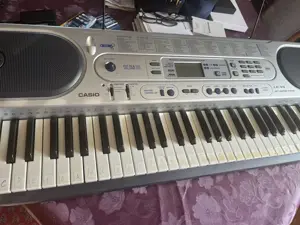 Verkaufe dieses neue unbenutztes  Keybord ! Bild 4